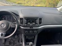 Gebraucht VW Sharan 140 PS (102 kW) 2014 Grau Van / Kleinbus