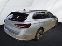 Gebraucht Skoda Superb Selection 150 PS (110 kW) 2025 Pebble silber metallic Kombi