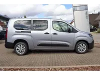 Neu Fiat Doblò Comfort 131 PS (96 kW) 2025 Maestro grau metallic Van / Kleinbus