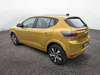 Neu Dacia Sandero Expression 101 PS (74 kW) 2026 Amber yellow Limousine