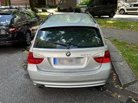 Gebraucht BMW 320 163 PS (119 kW) 2006 Silber Kombi