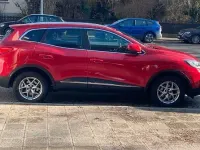 Gebraucht Renault Kadjar Collection 131 PS (96 kW) 2016 Rot SUV