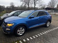 Gebraucht VW T-Roc 150 PS (110 kW) 2018 Blau SUV