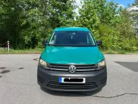 Käytetty VW Caddy 75 HP (55 kW) 2018 Vihreä Tila-auto