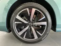 Gebraucht VW Passat Business 150 PS (110 kW) 2026 Maripositgrün metallic Kombi