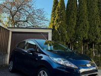 Gebraucht Ford Fiesta 82 PS (60 kW) 2010 Blau Kleinwagen