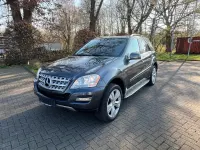 Gebraucht Mercedes ML350 231 PS (169 kW) 2011 Grau SUV