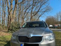 Gebraucht Skoda Superb 140 PS (102 kW) 2010 Braun Kombi