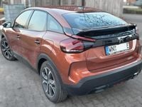 Używany Citroën e-C4 Feel 100 kW (136 KM) 2022 Brązowy SUV