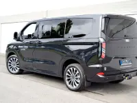 Usado Ford Tourneo Custom Titanium 170 HP (125 kW) 2025 Preto Van