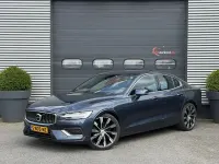 Gebraucht Volvo S60 Plus 197 PS (144 kW) 2023 Blau Limousine