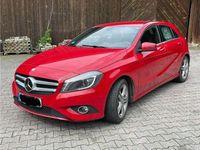 Gebraucht Mercedes A200 156 PS (114 kW) 2014 Rot Limousine