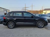 Gebraucht VW Tiguan Life 150 PS (110 kW) 2022 Schwarz SUV