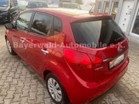 Gebraucht Kia Venga Spirit 125 PS (91 kW) 2018 Rot Kleinwagen