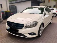 Gebraucht Mercedes A180 122 PS (89 kW) 2013 Weiß Limousine