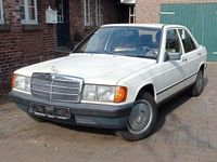 Gebraucht Mercedes 190 118 PS (86 kW) 1985 Weiß Limousine