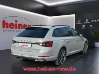 Usata Skoda Superb 150 CV (110 kW) 2022 Grigio Station wagon