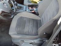 Gebraucht VW Golf VII Highline 125 PS (91 kW) 2015 Schwarz Limousine