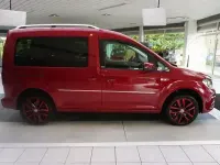 Używany VW Caddy Trendline 125 KM (91 kW) 2015 Czerwony Minivan