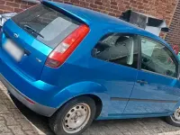 Gebraucht Ford Fiesta 80 PS (58 kW) 2004 Blau Kleinwagen