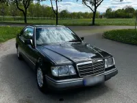 Usata Mercedes E320 220 CV (161 kW) 1993 Nero Cabrio
