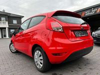 Gebraucht Ford Fiesta 65 PS (47 kW) 2016 Rot Kleinwagen