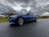 Gebraucht Mercedes C300e Avantgarde 194 PS (142 kW) 2019 Blau Kombi