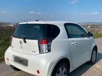 Gebraucht Toyota iQ 68 PS (50 kW) 2011 Weiß Kleinwagen
