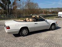 Gebraucht Mercedes E320 220 PS (161 kW) 1996 Weiß Cabrio