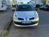 Gebraucht Renault Clio II 58 PS (42 kW) 2006 Silber Kleinwagen