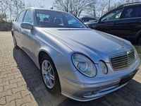 Gebraucht Mercedes E220 Avantgarde 150 PS (110 kW) 2003 Brillantsilber  metalliclack Limousine