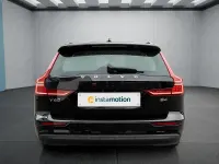 Gebraucht Volvo V60 197 PS (144 kW) 2023 Schwarz Kombi