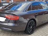 Second-hand Audi A4 Black Edition 170 CP (125 kW) 2012 Negru Berlinǎ