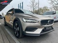 Gebraucht Volvo V60 CC Plus 197 PS (144 kW) 2023 Beige Kombi