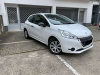 gebraucht Peugeot 208 1.0 68 PS VTi Access, 8-fach bereift, Klima