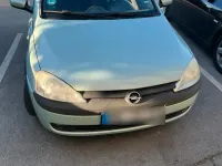 Używany Opel Corsa 55 KM (40 kW) 2000 Andere farben Sedan/Limuzyna