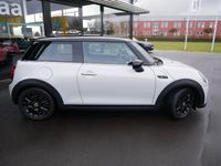 Gebraucht Mini Cooper SE Hatch 135 kW (184 PS) 2022 Weiß Kleinwagen