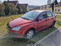 Gebraucht Ford Focus Fun X 101 PS (74 kW) 2007 Rot Limousine