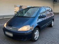 Second-hand Ford Galaxy 131 CP (96 kW) 2002 Albastru Monovolum