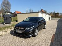 Gebraucht Kia Ceed Play 2020 Schwarz Kleinwagen