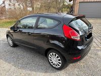 Gebraucht Ford Fiesta SYNC Edition 65 PS (47 kW) 2015 Schwarz Kleinwagen