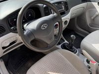 Gebraucht Hyundai Accent 97 PS (71 kW) 2008 Silber Kleinwagen