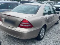 Gebraucht Mercedes C200 163 PS (119 kW) 2002 Silber Limousine