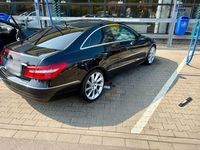 Gebraucht Mercedes E250 204 PS (150 kW) 2009 Schwarz Coupé