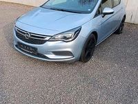 Gebraucht Opel Astra 101 PS (74 kW) 2016 Blau Limousine