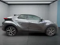 Gebraucht Toyota C-HR 140 PS (102 kW) 2025 Grau SUV