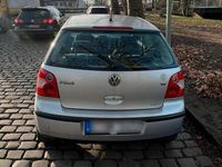 Gebraucht VW Polo 64 PS (47 kW) 2004 Silber Kleinwagen
