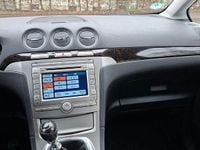 Gebraucht Ford Galaxy Ghia 140 PS (102 kW) 2006 Silber Van / Kleinbus