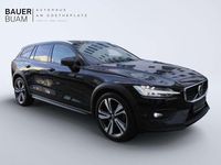 Gebraucht Volvo V60 CC Plus 197 PS (144 kW) 2022 Onyx black Kombi