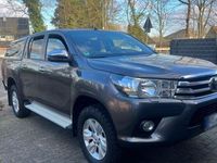 Gebraucht Toyota HiLux 150 PS (110 kW) 2018 Grau Abholung